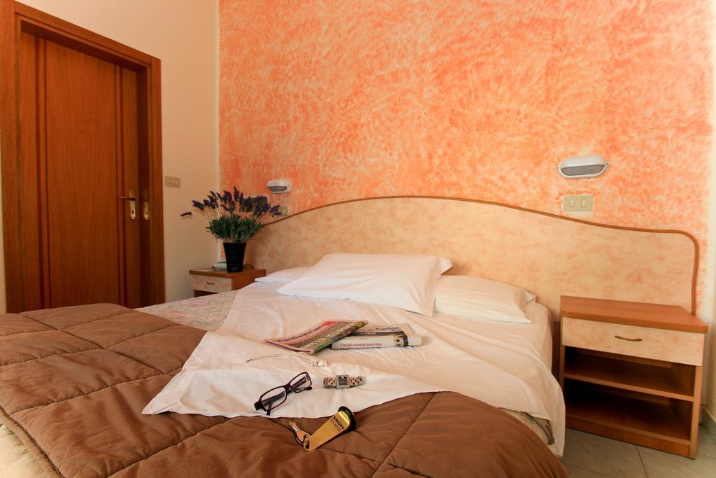 רימיני Residence Brown מראה חיצוני תמונה